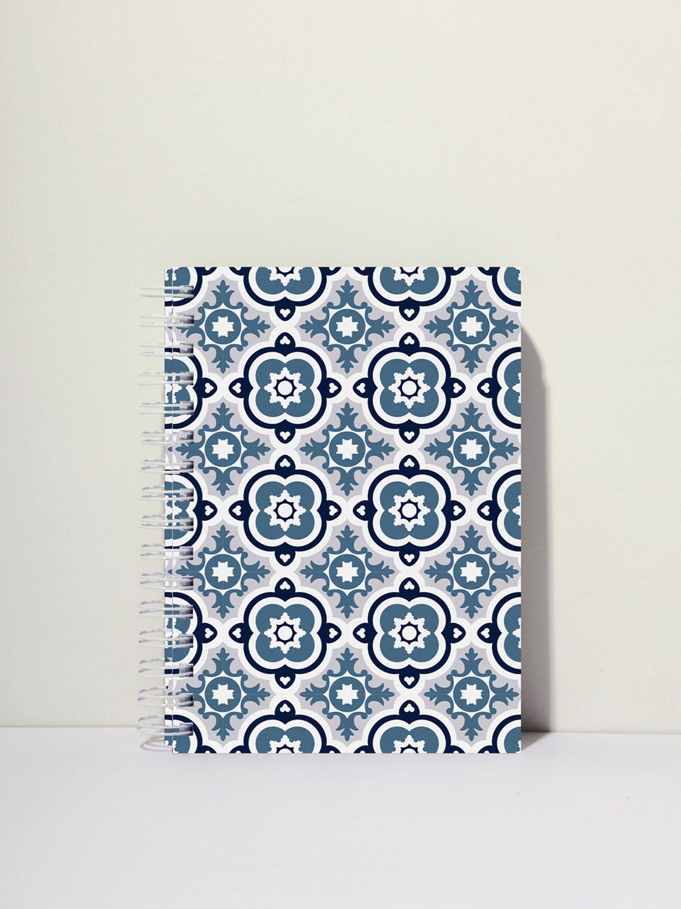 Ċelesti Spiral Ruled Journal
