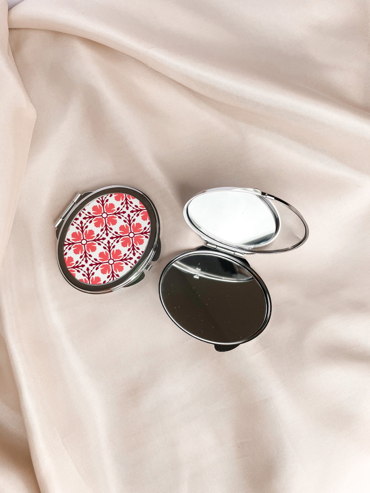 Warda Pocket Mirror
