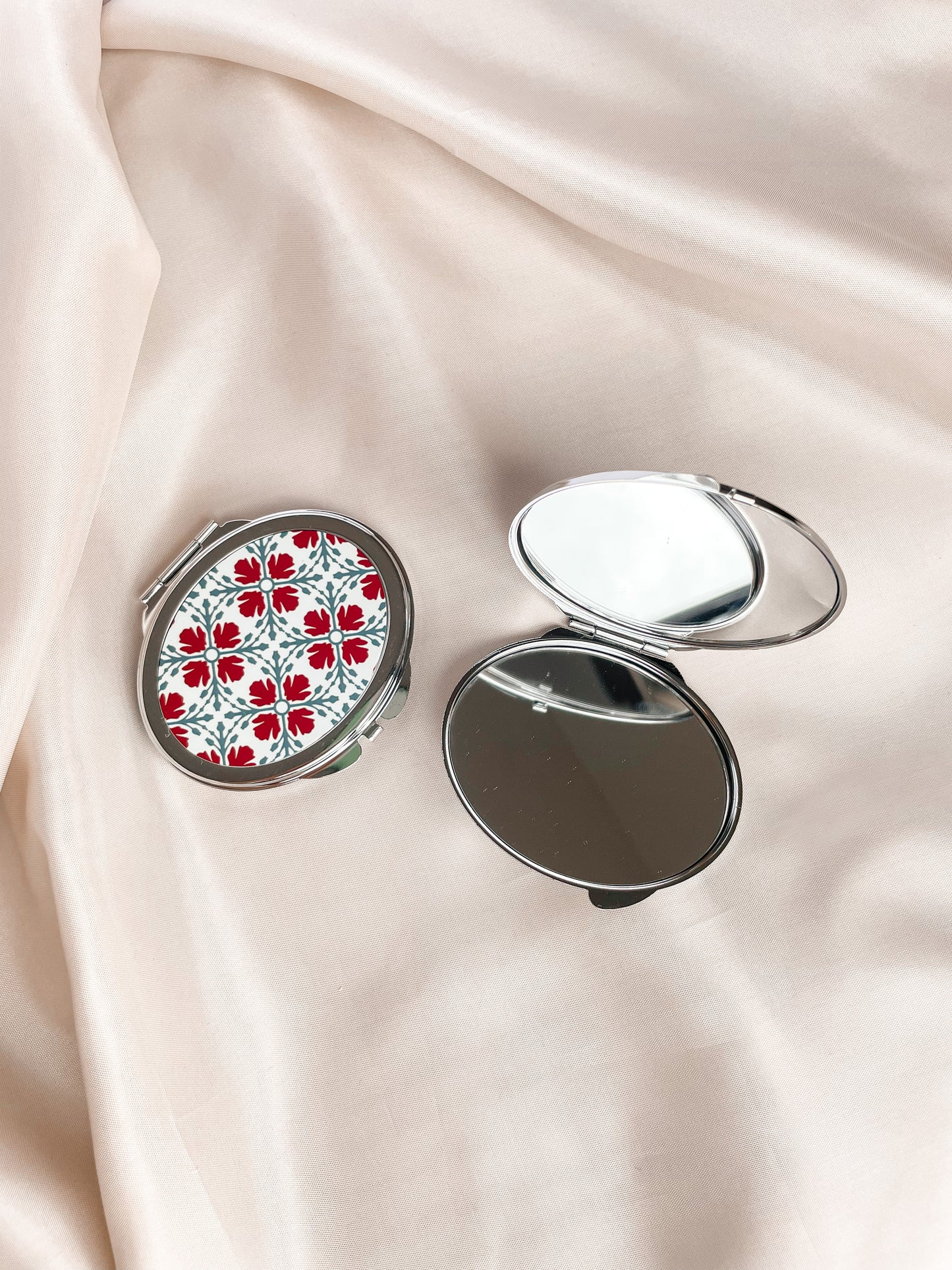 Ħamrani Pocket Mirror