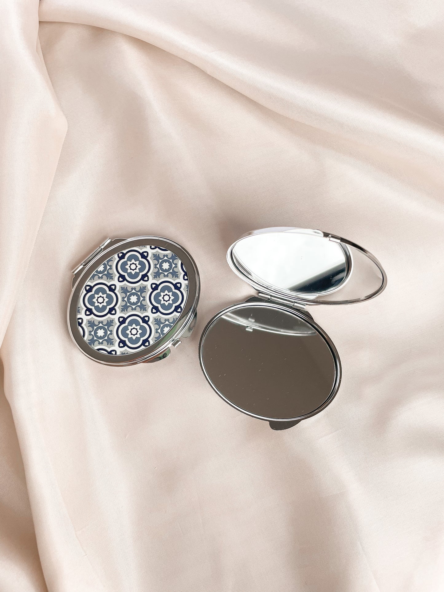 Ċelesti Pocket Mirror