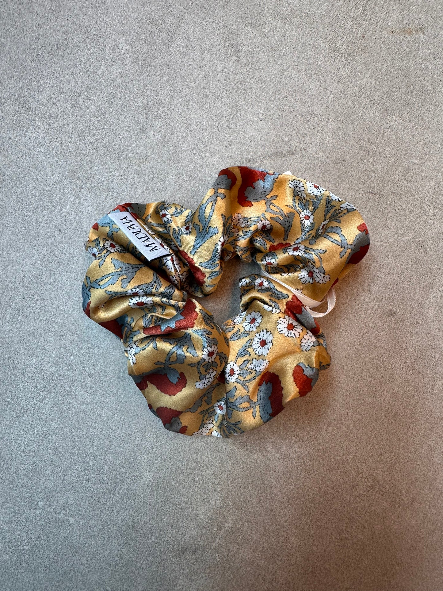 Fjuri Scrunchie
